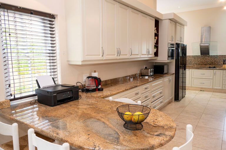 The Chandlers House Luxury Accommodation Pezula Letting