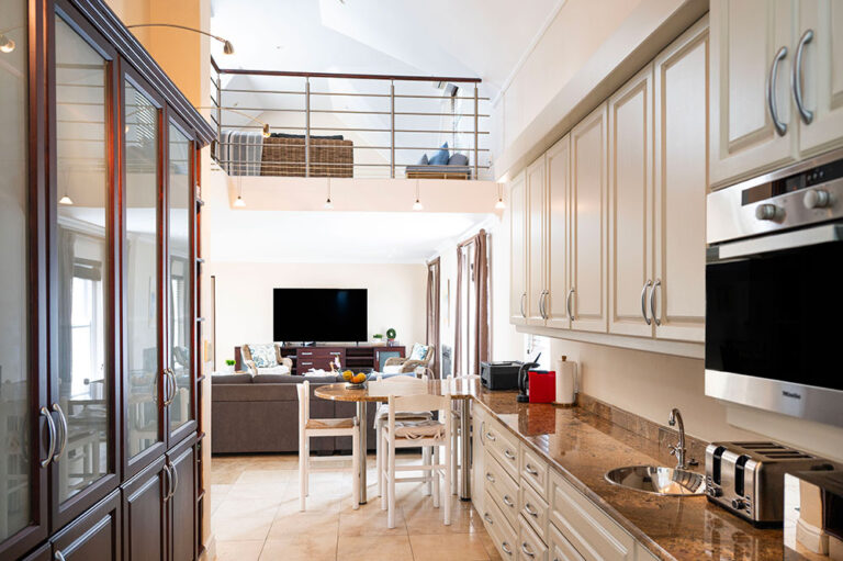 The Chandlers House Luxury Accommodation Pezula Letting