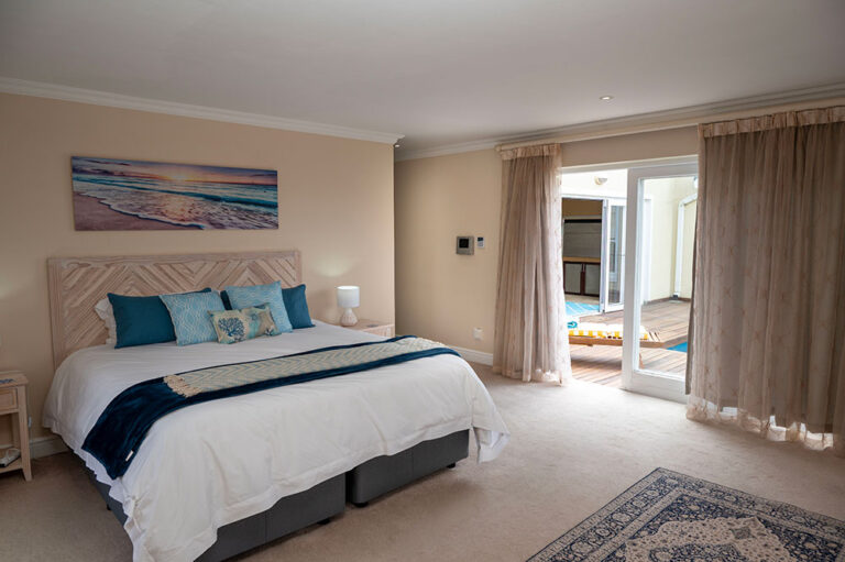 The Chandlers House Luxury Accommodation Pezula Letting